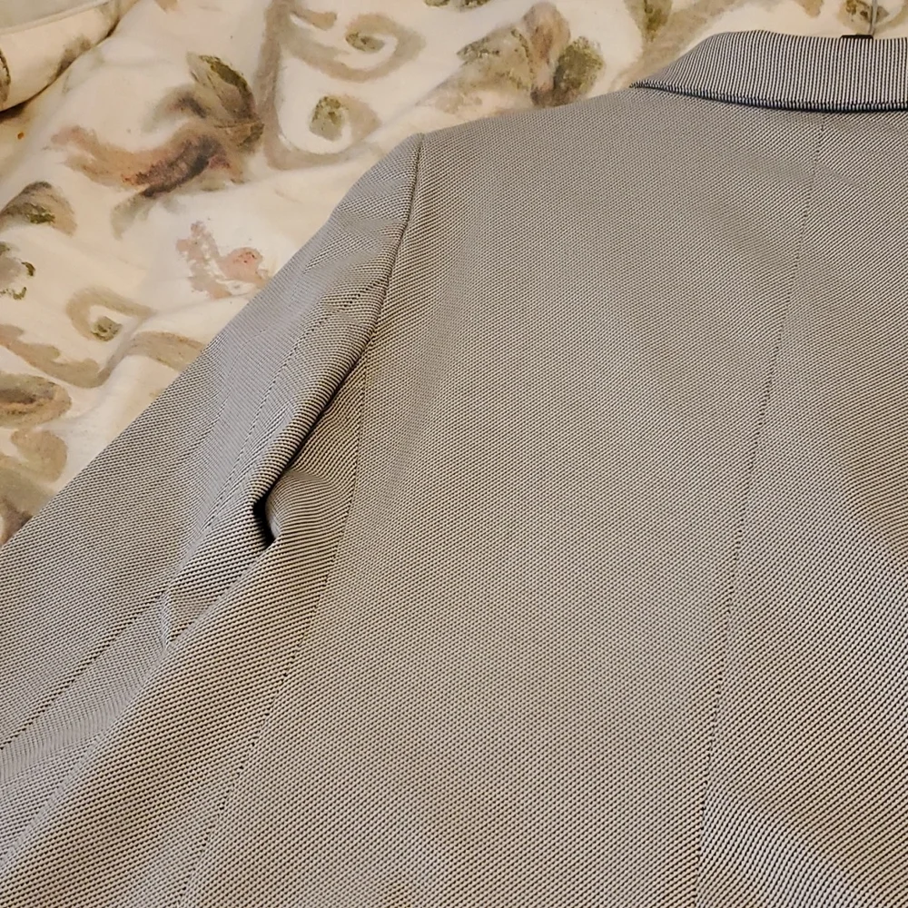Giorgio Armani blazer - Picture 10 of 10